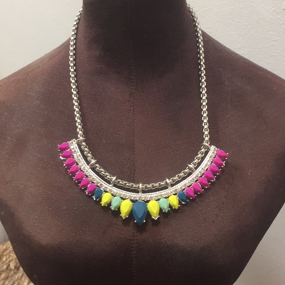 Multi colored pear shaped stones necklace
